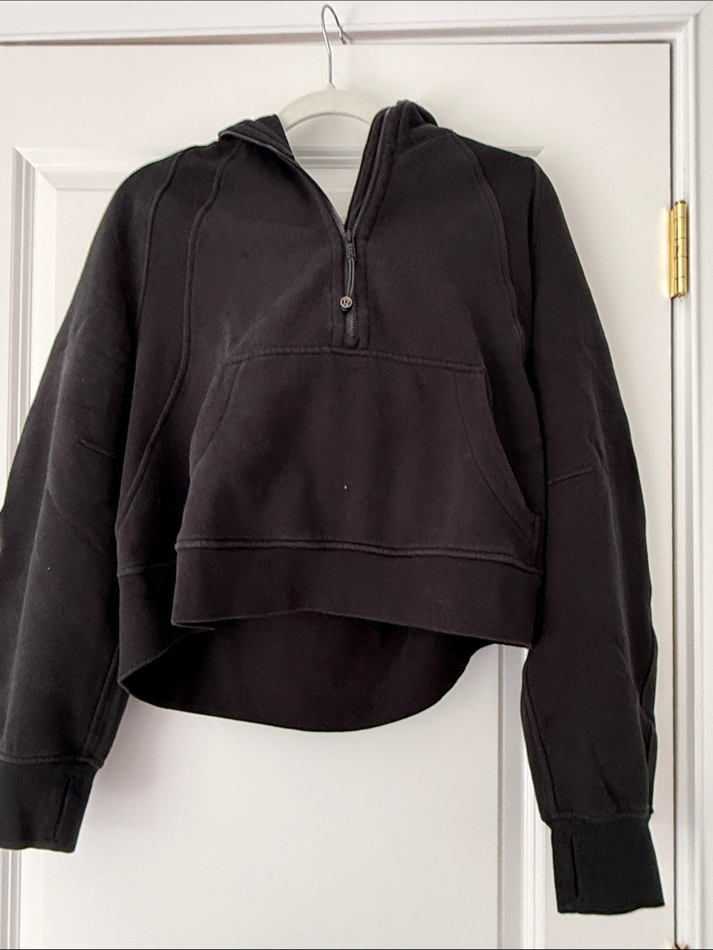 Women’s lululemon cropped scuba hoodie
